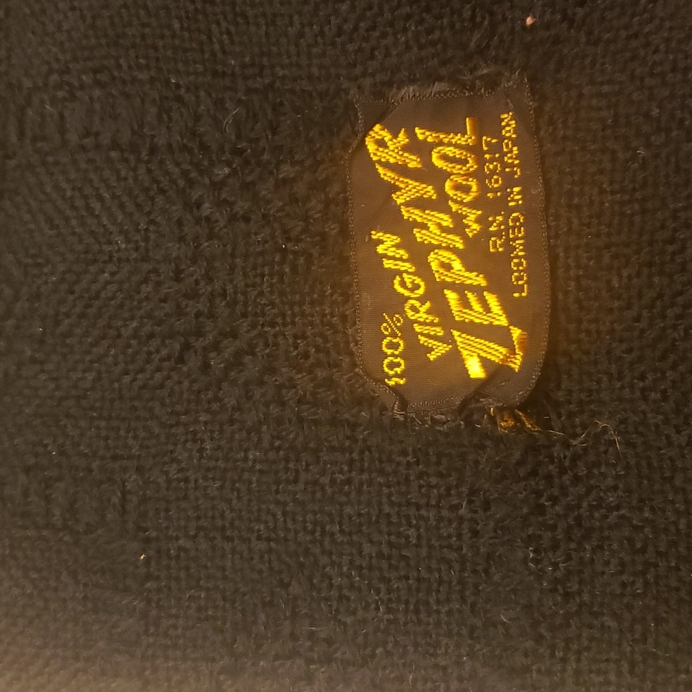 Zephyr wool 100% virgin